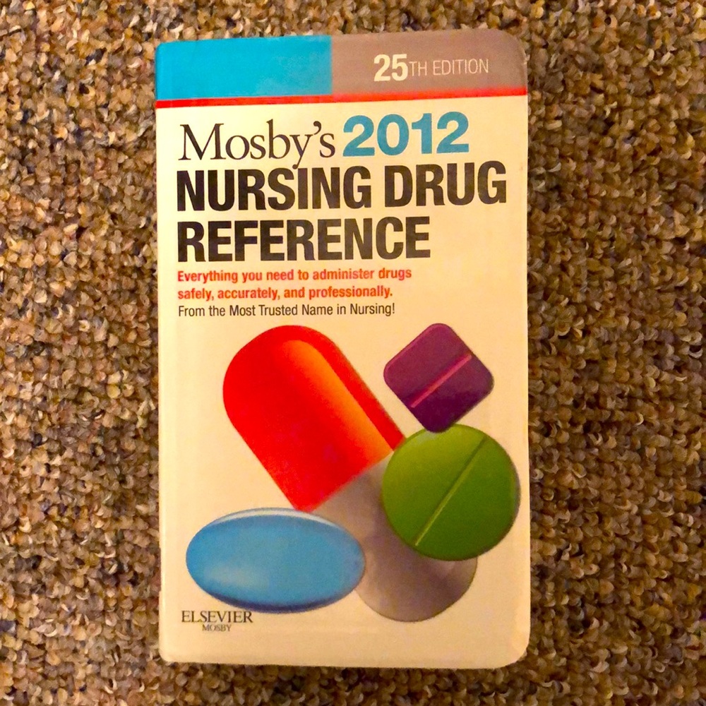 Mosby’s 2012 Nursing Drug reference book-25th edition- like new‎